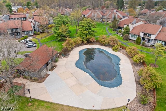 124 Bluebird Dr 4C, Hillsborough Twp., NJ 08844