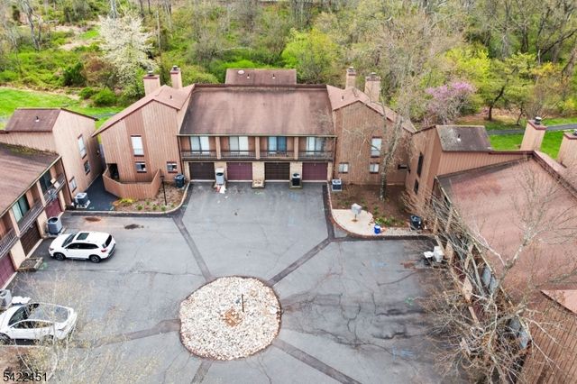 124 Bluebird Dr 4C, Hillsborough Twp., NJ 08844