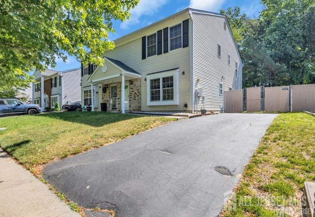 103 Brewster Circle, Old Bridge, NJ 08857