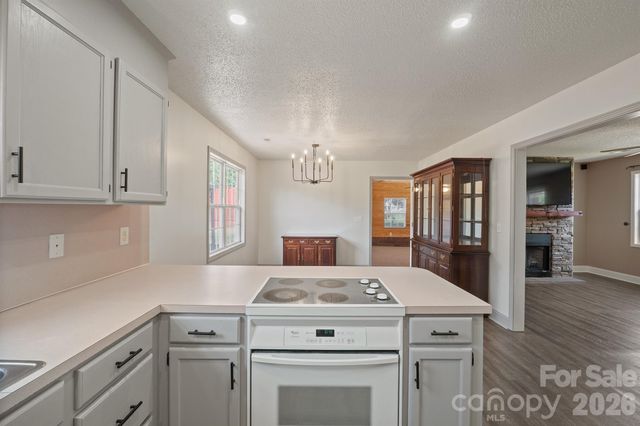 114 Glenwood Valley Drive, Harmony, NC 28634