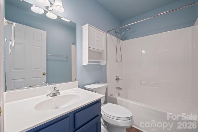 114 Glenwood Valley Drive, Harmony, NC 28634