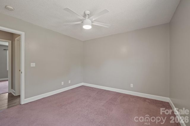 114 Glenwood Valley Drive, Harmony, NC 28634