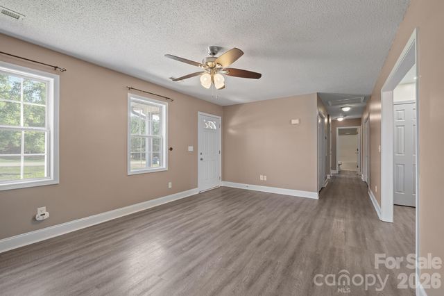 114 Glenwood Valley Drive, Harmony, NC 28634