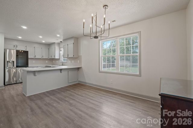 114 Glenwood Valley Drive, Harmony, NC 28634