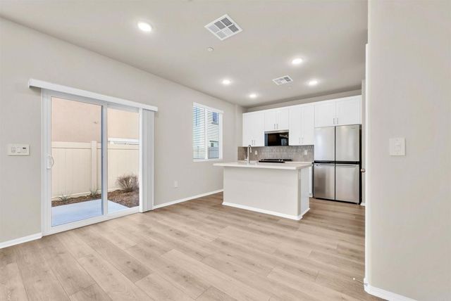 28381 Via Solero, Temecula, CA 92591