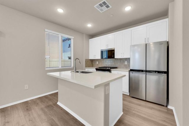 28381 Via Solero, Temecula, CA 92591