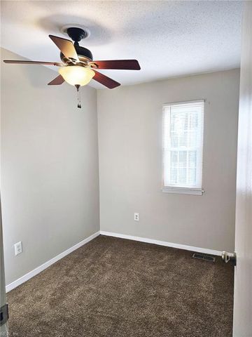 12809 Tahiska LN, Newport News, VA 23602