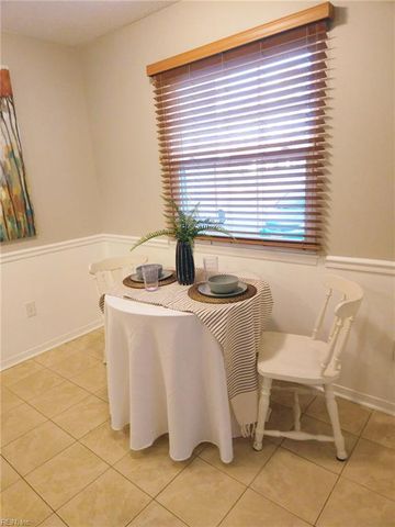 12809 Tahiska LN, Newport News, VA 23602