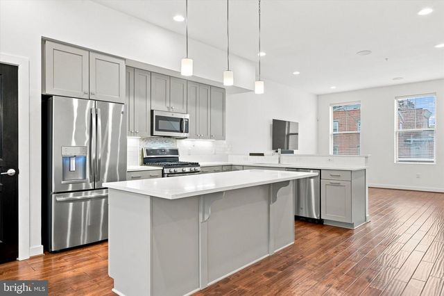 1431 S 5TH ST, Philadelphia, PA 19147