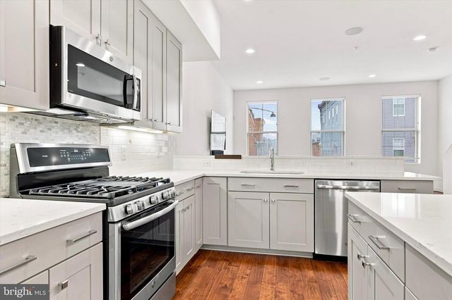 1431 S 5TH ST, Philadelphia, PA 19147