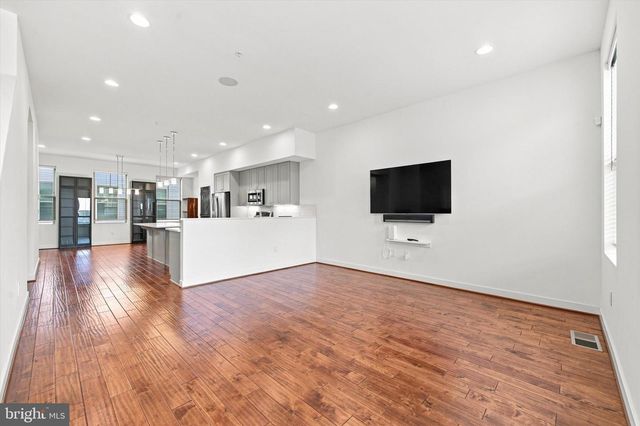 1431 S 5TH ST, Philadelphia, PA 19147