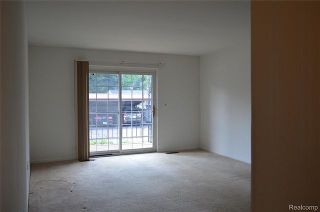 30789 Shiawassee Road 9, Farmington, MI 48336