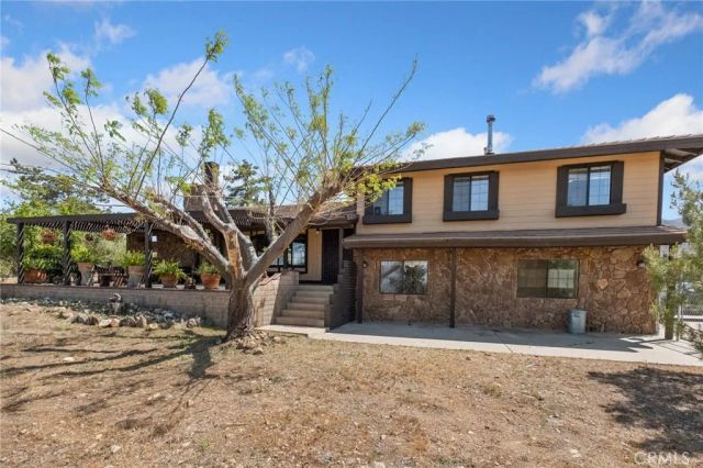 984 Pinon Road, Pinon Hills, CA 92372