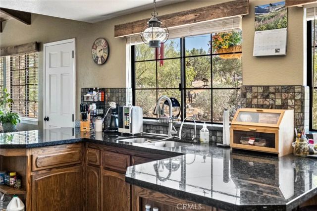 984 Pinon Road, Pinon Hills, CA 92372