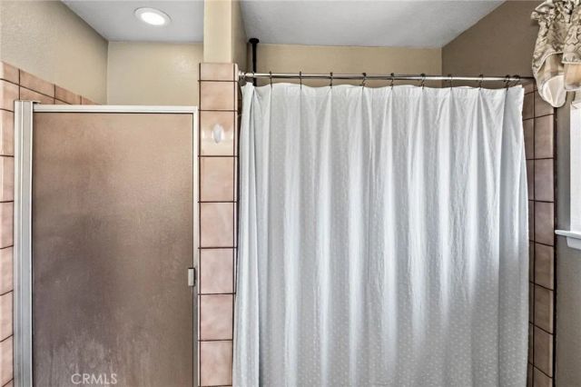 984 Pinon Road, Pinon Hills, CA 92372