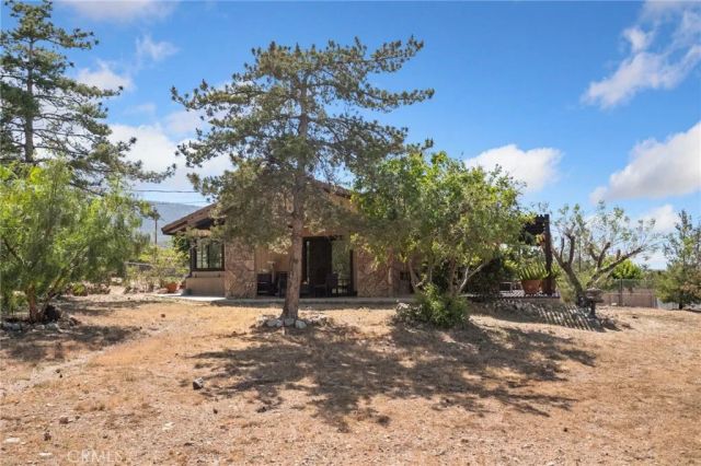 984 Pinon Road, Pinon Hills, CA 92372