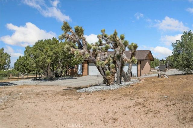984 Pinon Road, Pinon Hills, CA 92372