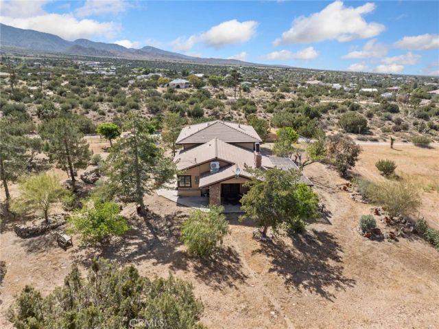 984 Pinon Road, Pinon Hills, CA 92372