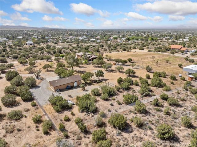 984 Pinon Road, Pinon Hills, CA 92372
