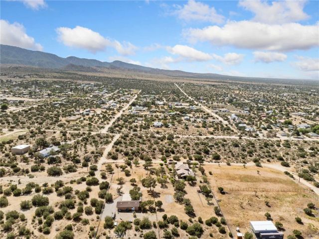 984 Pinon Road, Pinon Hills, CA 92372