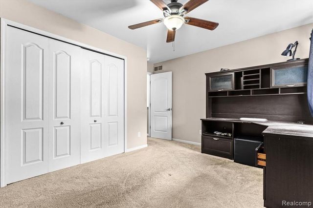 25833 Cove Creek Drive, Taylor, MI 48180