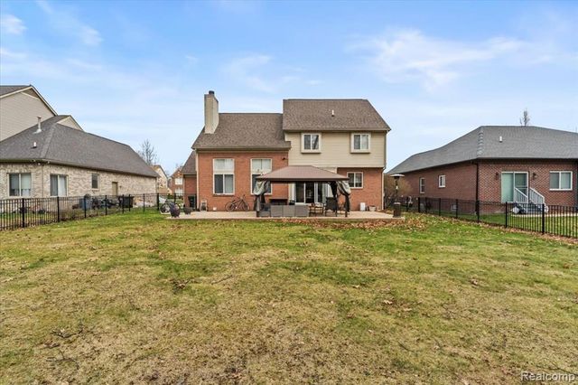 25833 Cove Creek Drive, Taylor, MI 48180