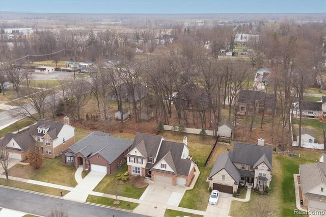 25833 Cove Creek Drive, Taylor, MI 48180