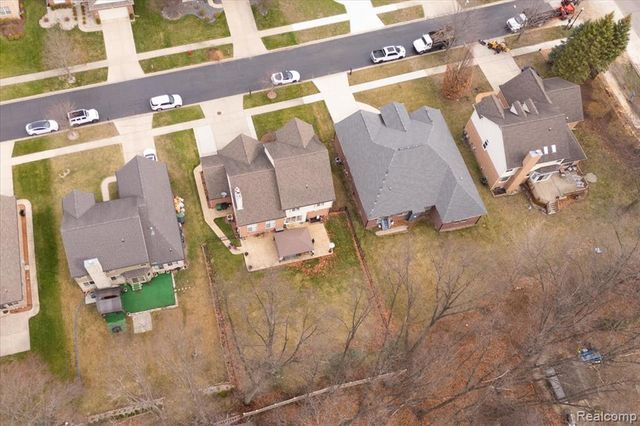 25833 Cove Creek Drive, Taylor, MI 48180