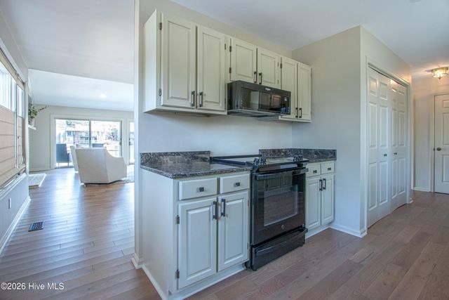 80 Lake Point Drive, Pinehurst, NC 28374