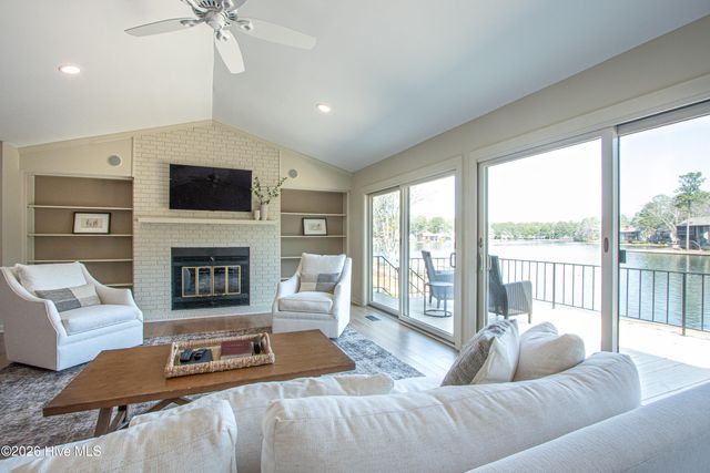 80 Lake Point Drive, Pinehurst, NC 28374