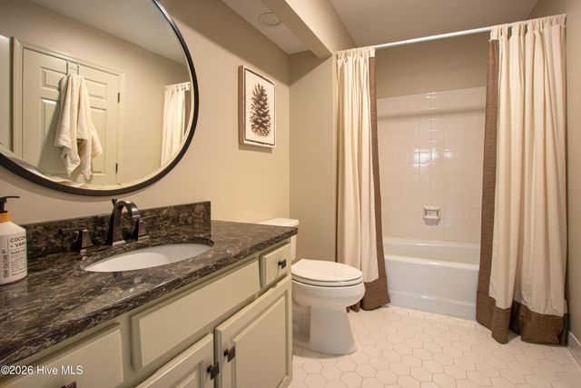 80 Lake Point Drive, Pinehurst, NC 28374