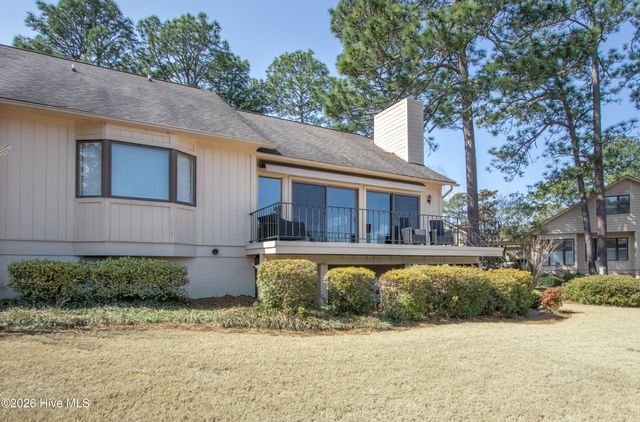 80 Lake Point Drive, Pinehurst, NC 28374
