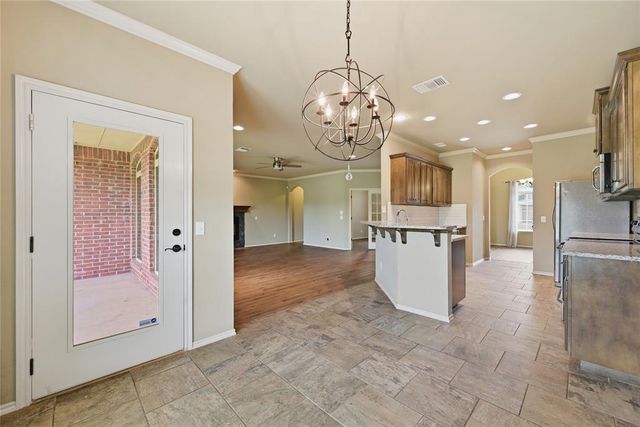 10337 Hawthorn Drive, Oklahoma City, OK 73120