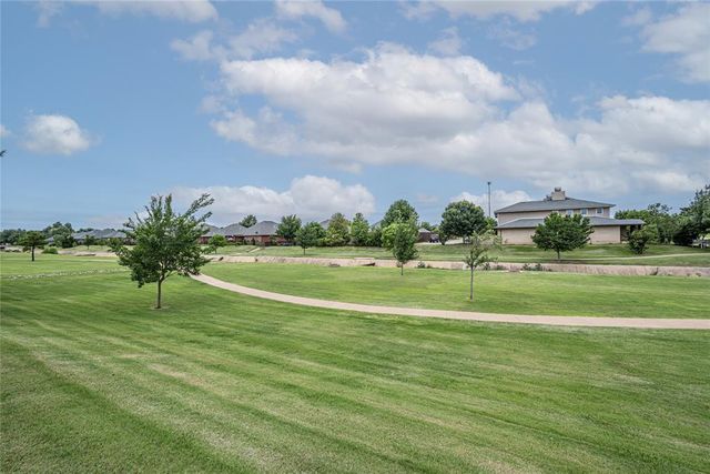 10337 Hawthorn Drive, Oklahoma City, OK 73120
