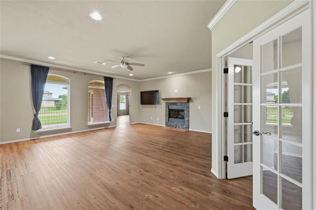 10337 Hawthorn Drive, Oklahoma City, OK 73120