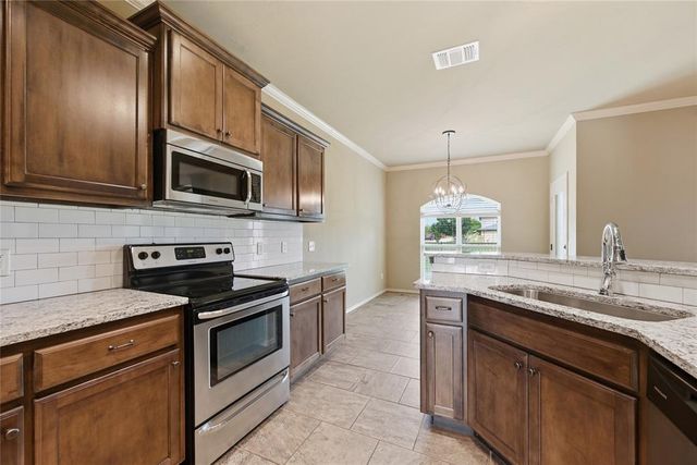 10337 Hawthorn Drive, Oklahoma City, OK 73120