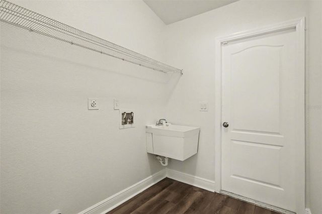 1303 SE 19TH STREET, Cape Coral, FL 33990