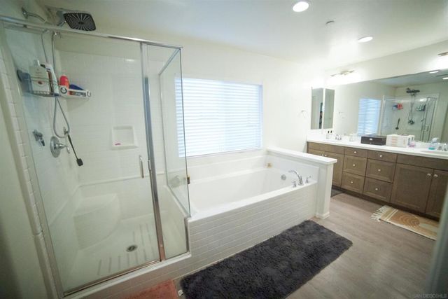 35875 Esperia Way, Fallbrook, CA 92028