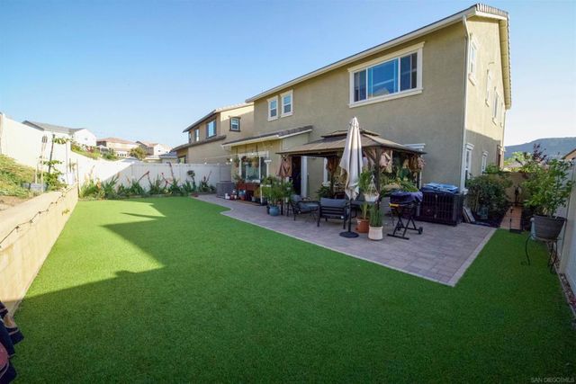 35875 Esperia Way, Fallbrook, CA 92028