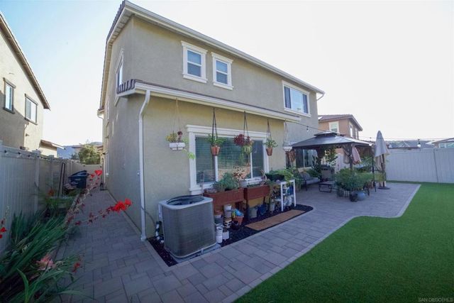 35875 Esperia Way, Fallbrook, CA 92028