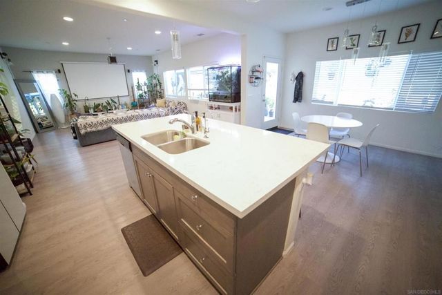 35875 Esperia Way, Fallbrook, CA 92028