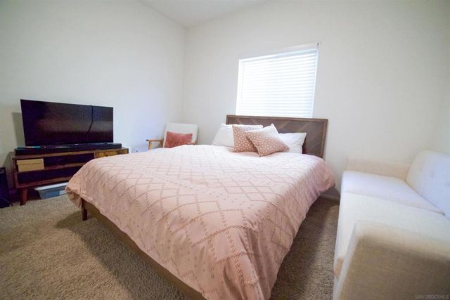 35875 Esperia Way, Fallbrook, CA 92028