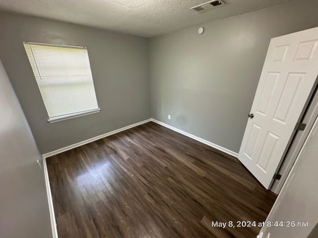 4503 BEACON HILL DR, Memphis, TN 38127