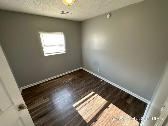 4503 BEACON HILL DR, Memphis, TN 38127