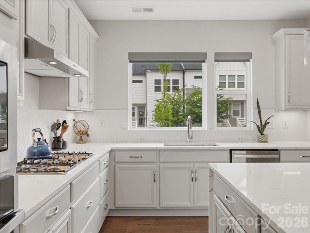 135 Berkeley Avenue A, Mooresville, NC 28117