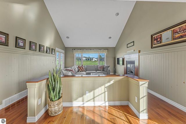 6260 Single Tree Lane, Williamsburg, MI 49690