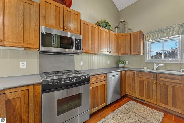 6260 Single Tree Lane, Williamsburg, MI 49690