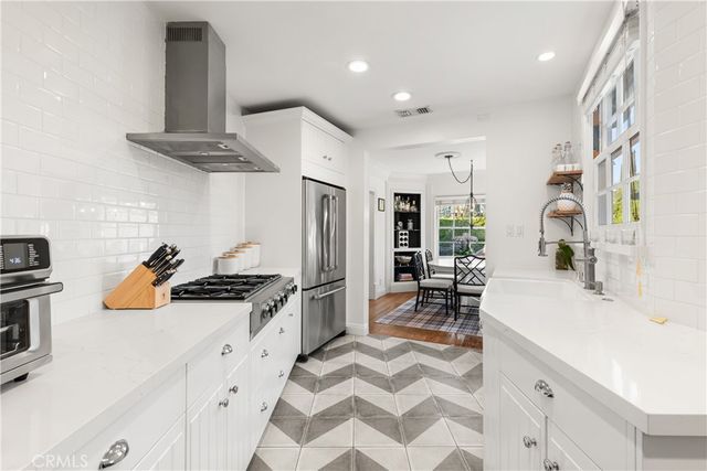 5306 Norwich Avenue, Sherman Oaks, CA 91411