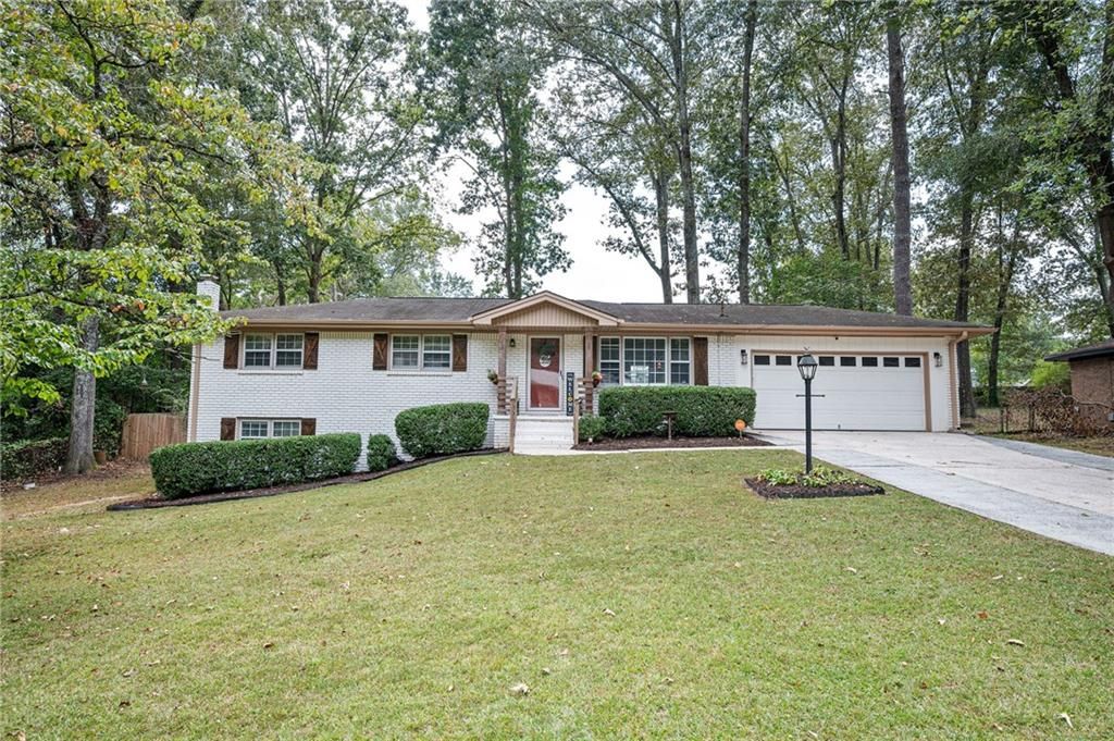 260 Diane SE Drive, Smyrna, GA 30082