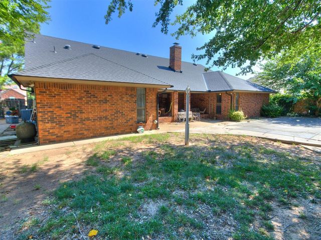 2716 SW 110th Street, Oklahoma City, OK 73170